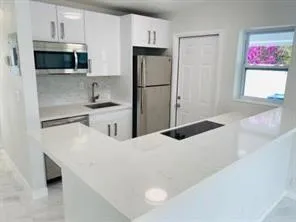 2408 NE 4th Street