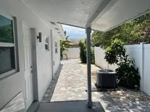 2408 NE 4th Street Pompano Beach, FL 33062