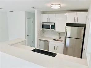 2408 NE 4th Street Pompano Beach, FL 33062