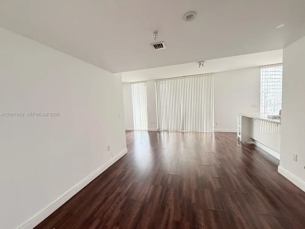 185 SW 7th St #2600 Miami, FL 33130