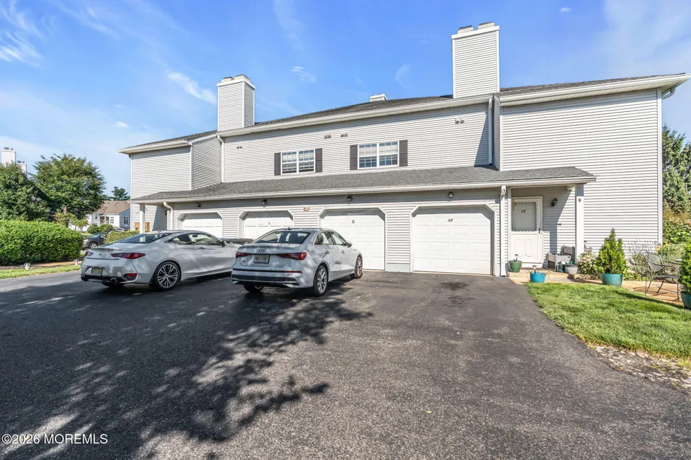 11 Racquet Rd. Road Wall, NJ 07719