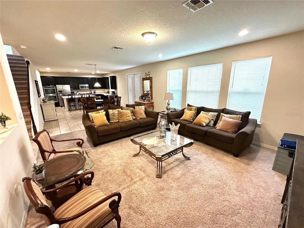 8636 CHILTON DRIVE Orlando, FL 32836