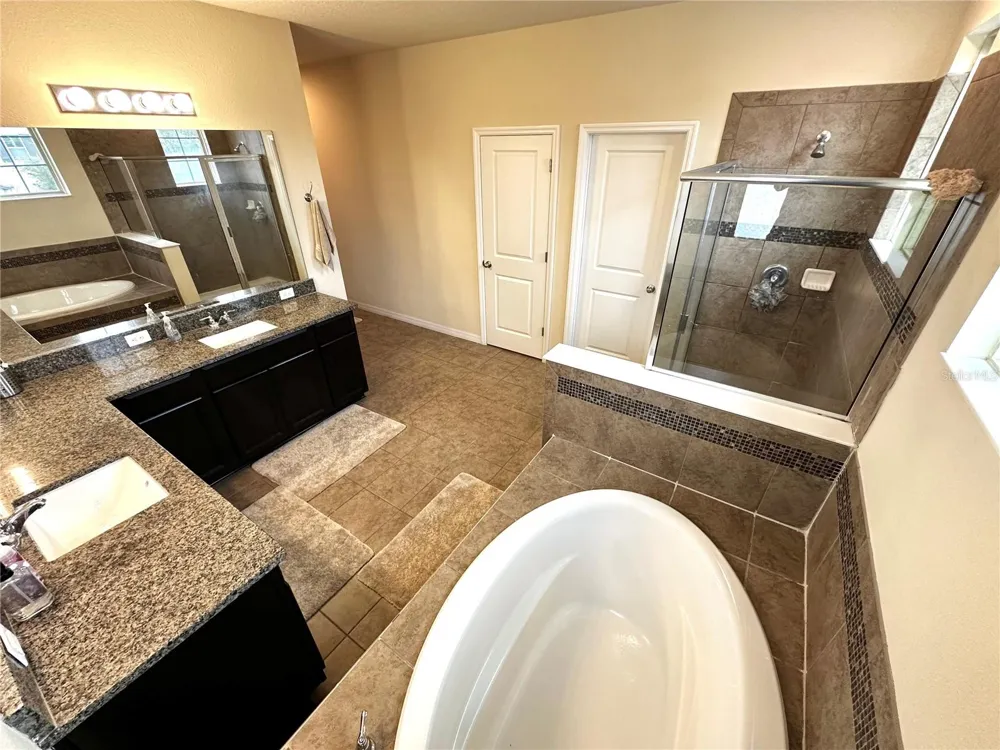 8636 CHILTON DRIVE Orlando, FL 32836