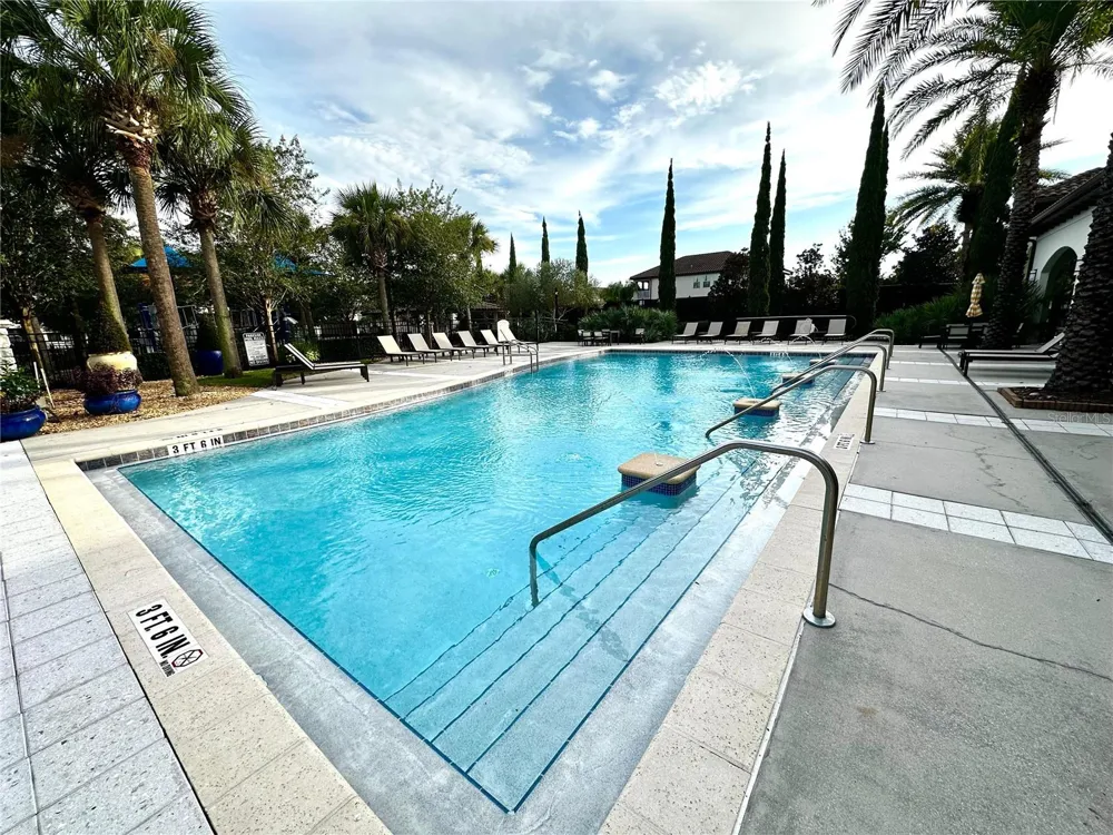 8636 CHILTON DRIVE Orlando, FL 32836