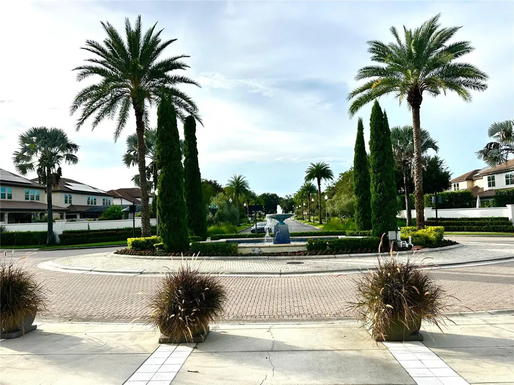 8636 CHILTON DRIVE Orlando, FL 32836