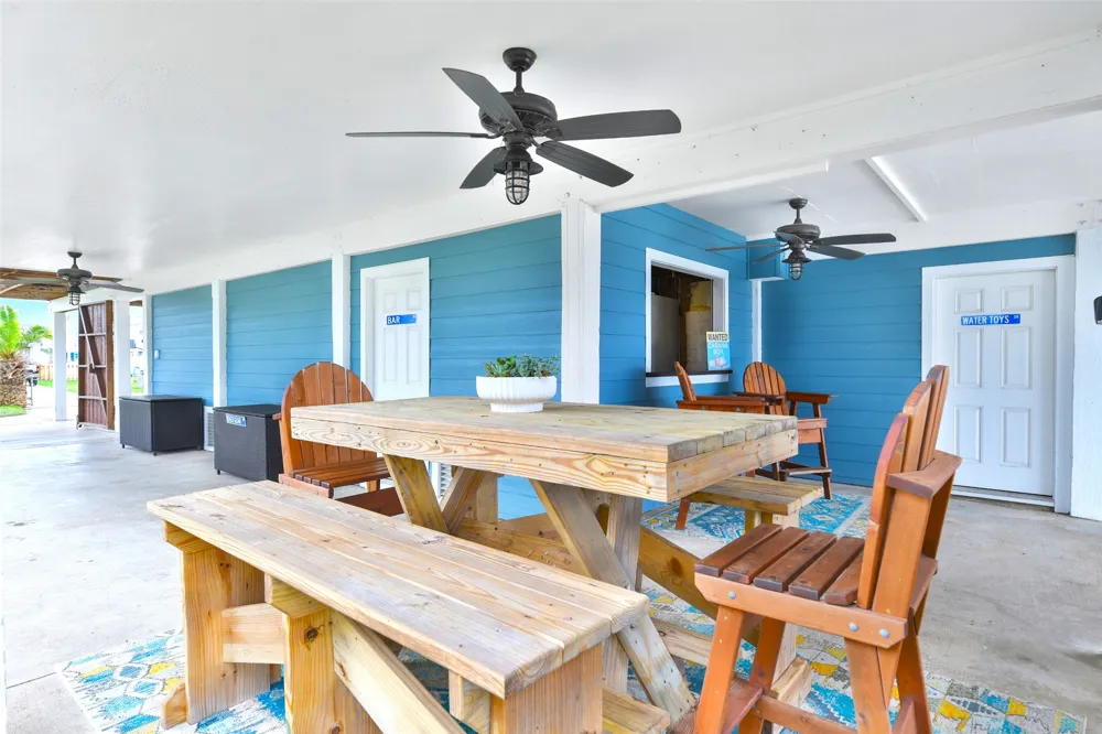 16619 Jamaica Cove Road Jamaica Beach, TX 77554