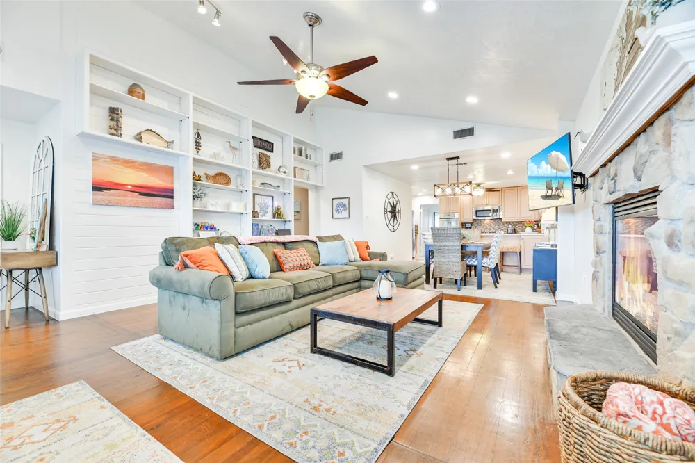 16619 Jamaica Cove Road Jamaica Beach, TX 77554
