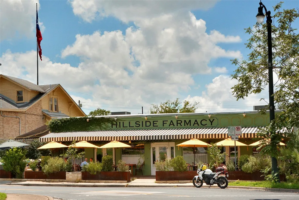 2702 Crest Avenue #1 Austin, TX 78702