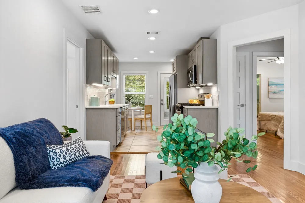 2702 Crest Avenue #1 Austin, TX 78702