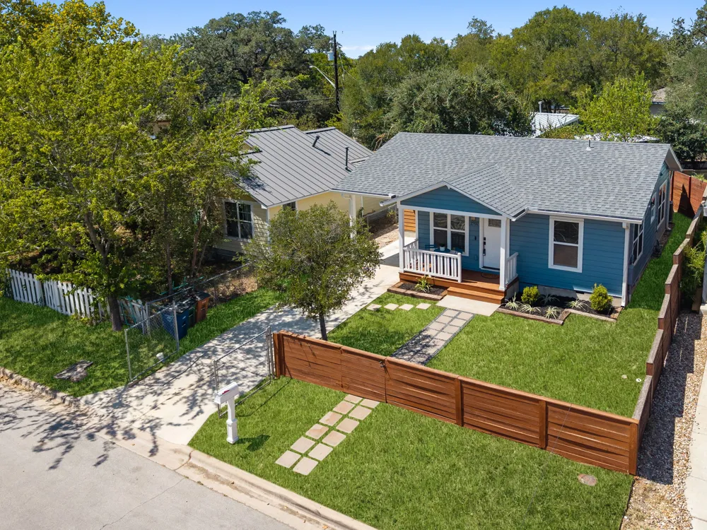 2702 Crest Avenue #1 Austin, TX 78702