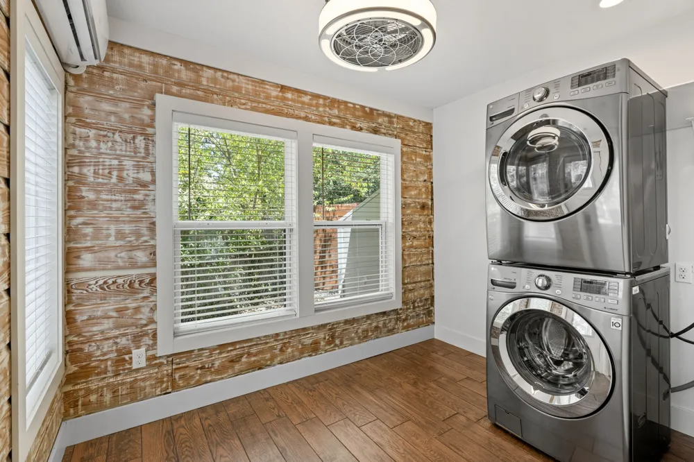 2702 Crest Avenue #1 Austin, TX 78702
