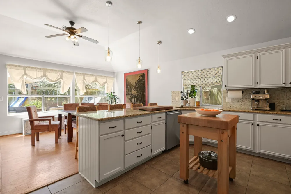 3105 Festus Drive Austin, TX 78748