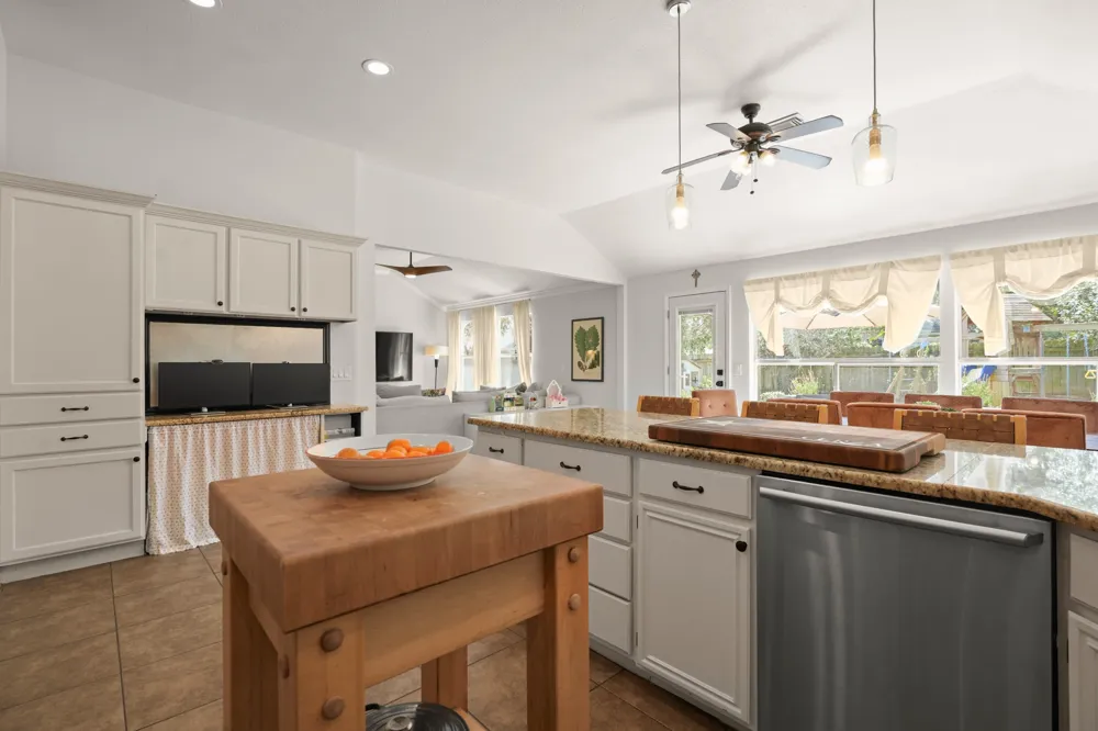 3105 Festus Drive Austin, TX 78748