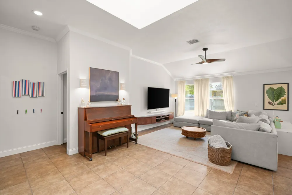 3105 Festus Drive Austin, TX 78748