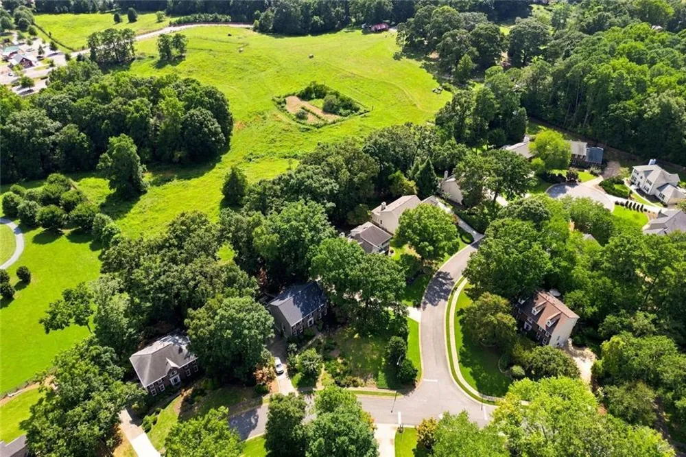 4201 Springwood Circle Marietta, GA 30062