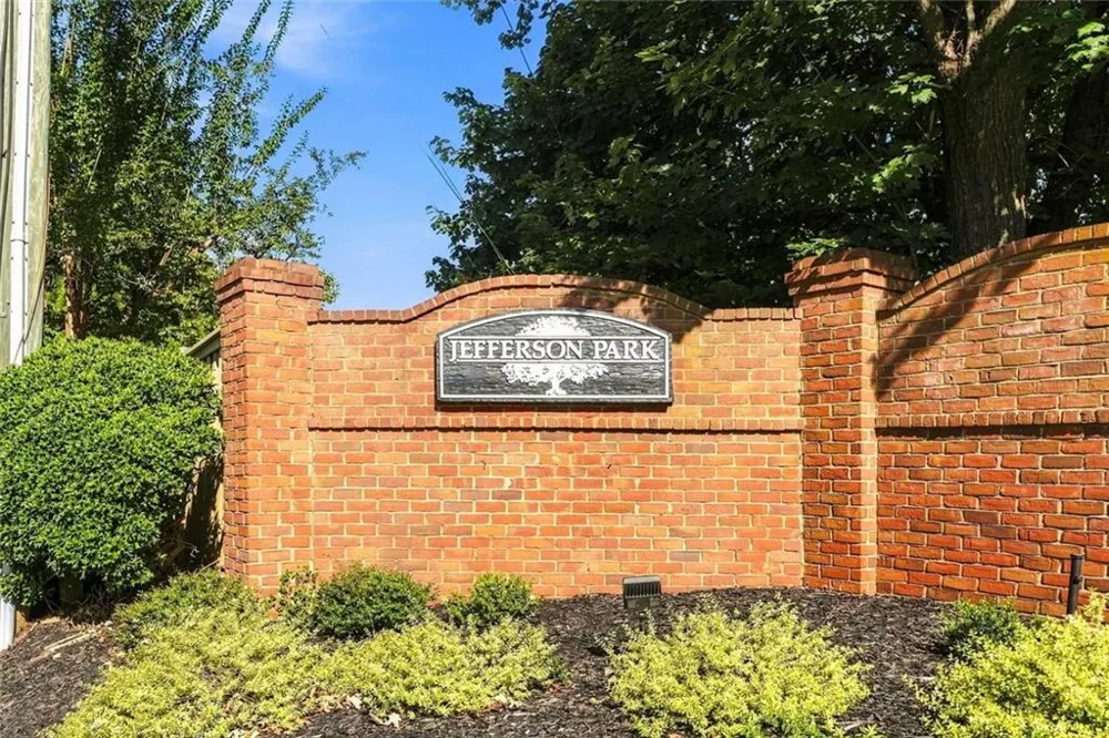 4201 Springwood Circle Marietta, GA 30062