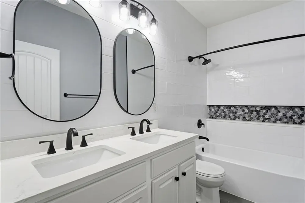 44 S Arbor Shores Drive Newnan, GA 30265