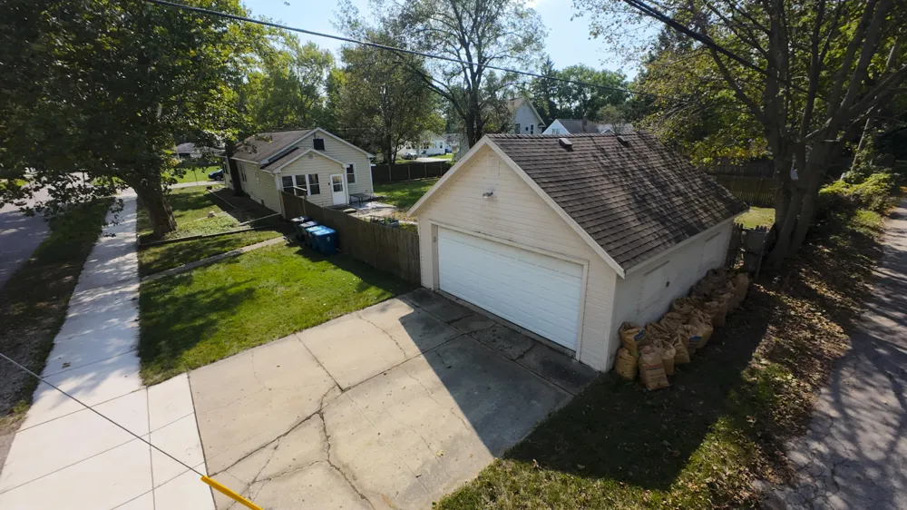 2504 Logan Avenue Kalamazoo, MI 49008