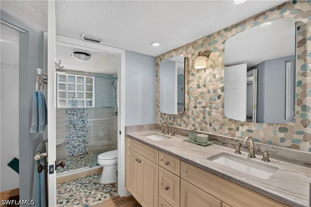 Bonita Beach Road #204-(3 floors up) Bonita Springs, FL 34134