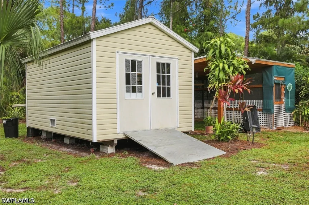 1st Avenue SW Naples, FL 34119