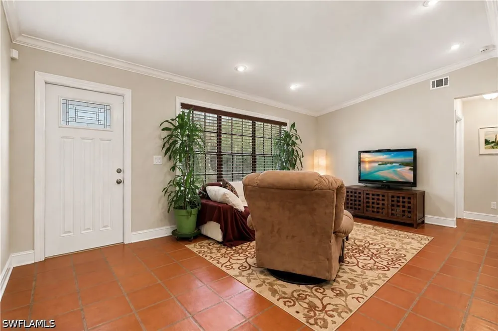 1st Avenue SW Naples, FL 34119