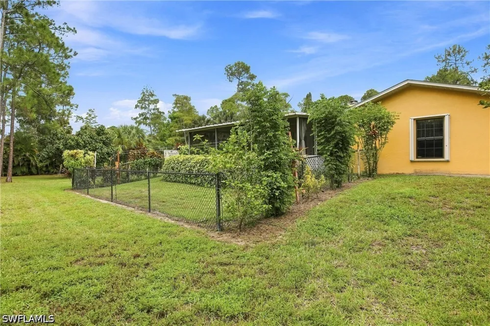 1st Avenue SW Naples, FL 34119