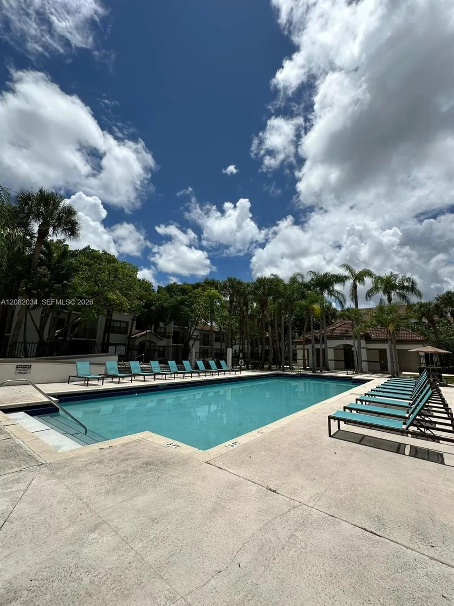 540 S Park Rd #110-9 Hollywood, FL 33021