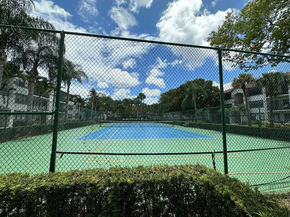 540 S Park Rd #110-9 Hollywood, FL 33021
