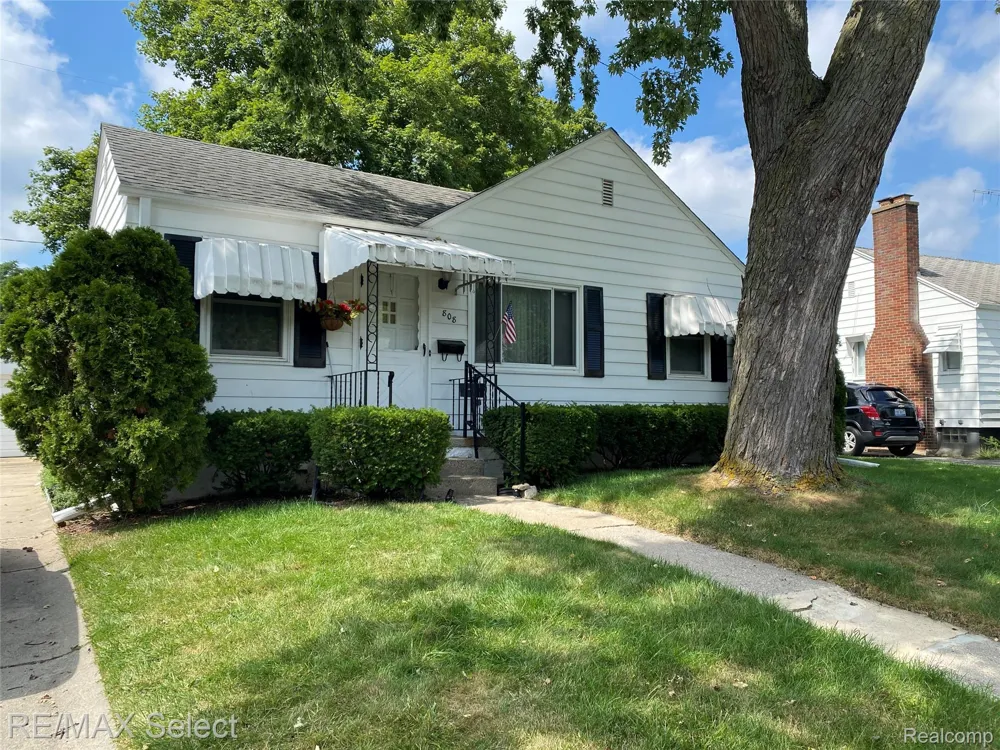 808 Mann Avenue Flint City, MI 48503