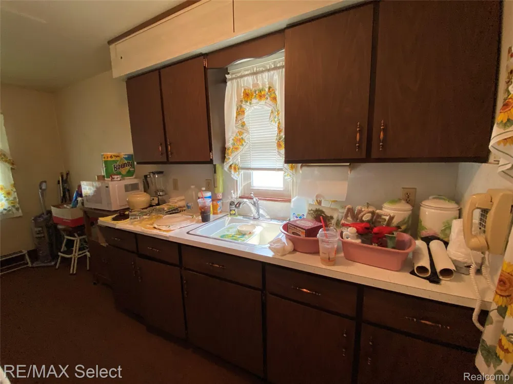 808 Mann Avenue Flint City, MI 48503