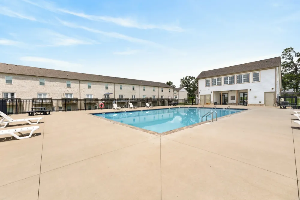 3350 Allen Rd #18I Clarksville, TN 37042