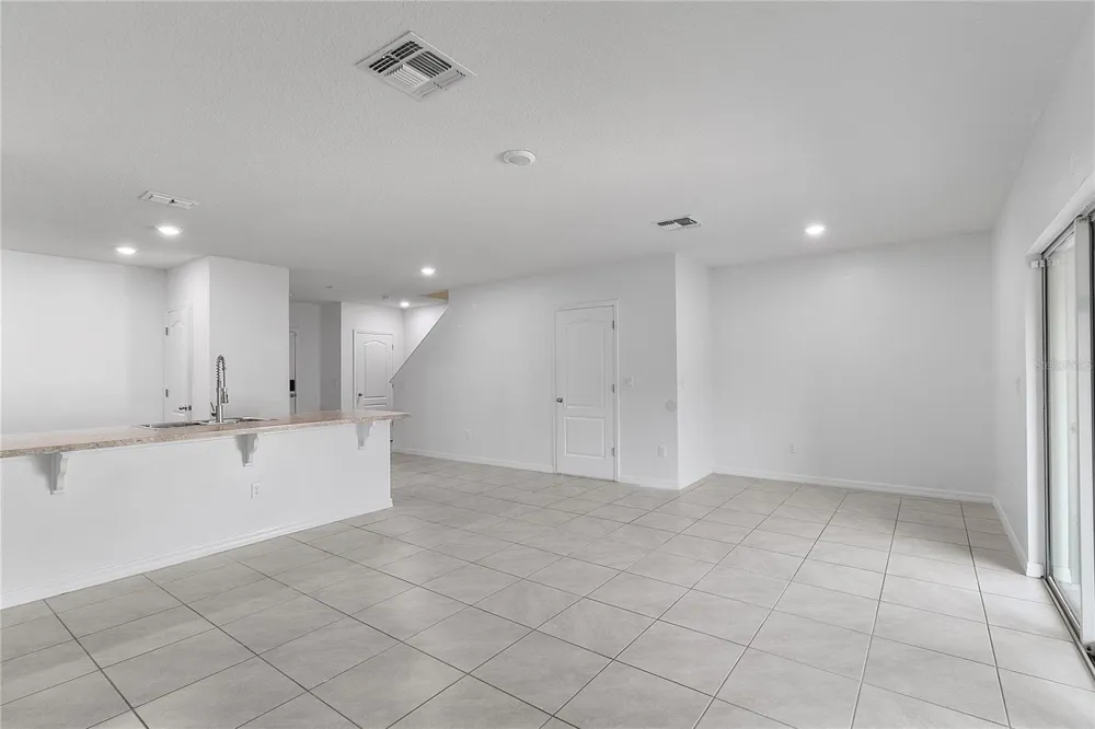 9033 WILDFLOWER LANE Kissimmee, FL 34747
