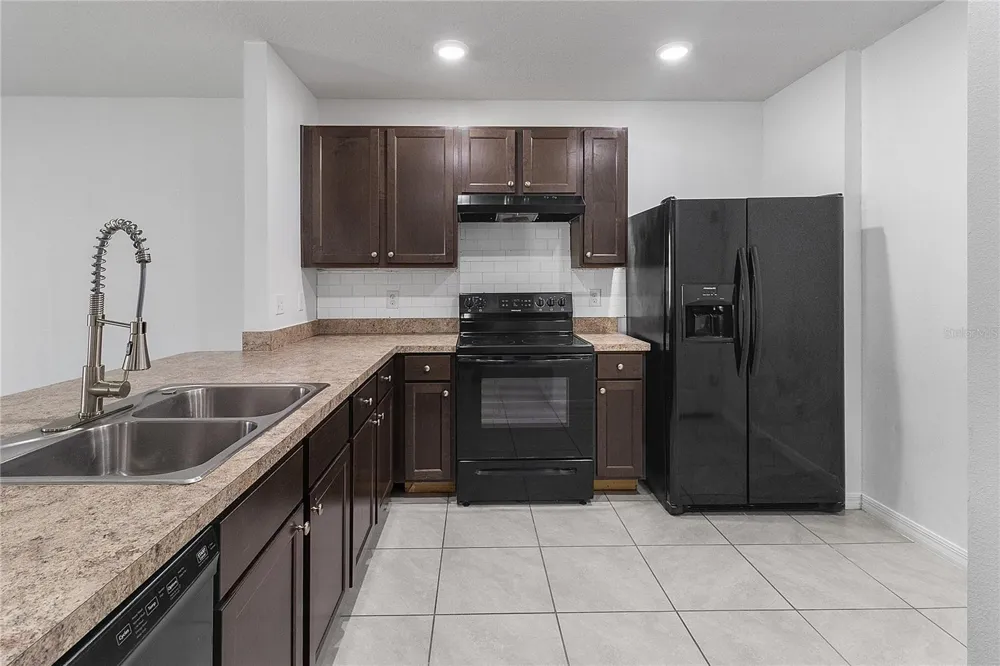 9033 WILDFLOWER LANE Kissimmee, FL 34747