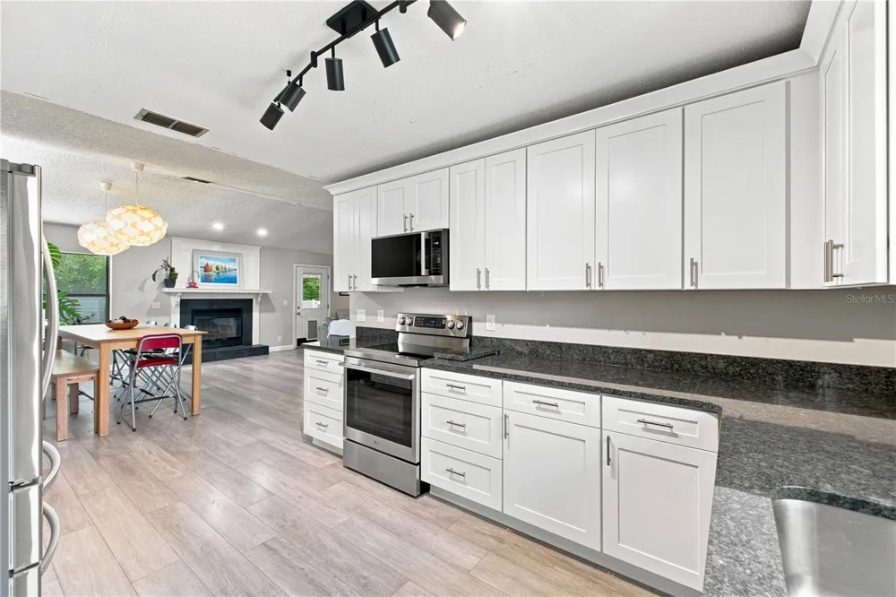 3944 NE 7TH STREET ocala, FL 34470