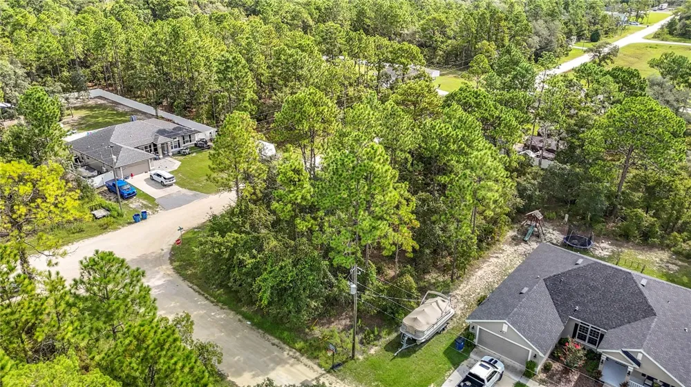 13542 ROBIN AVENUE Weeki Wachee, FL 34614