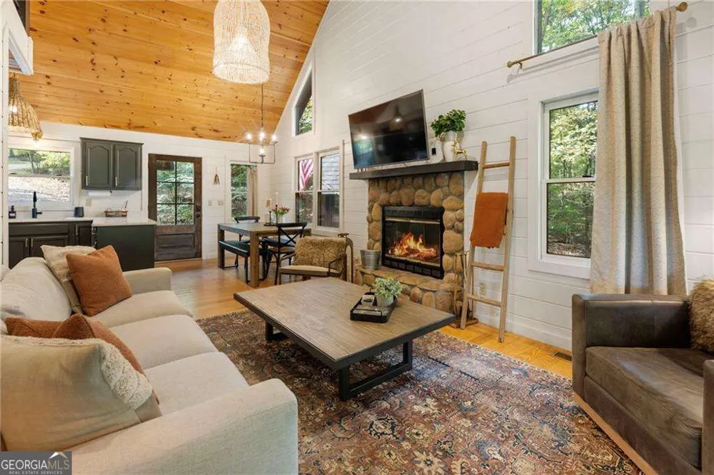 120 Brookhaven TRL Blue Ridge, GA 30513