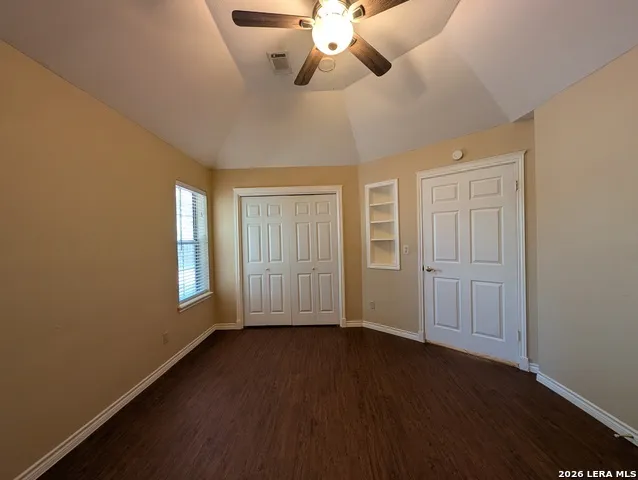 1043 RIVERTREE DR New Braunfels, TX 78130