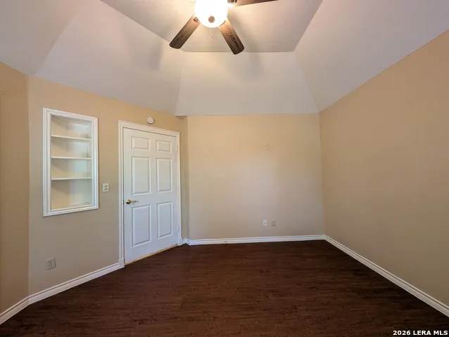 1043 RIVERTREE DR New Braunfels, TX 78130