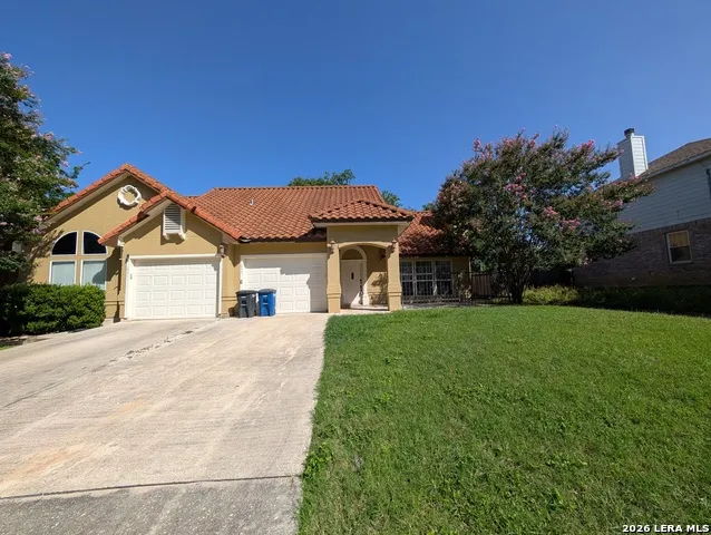 1043 RIVERTREE DR New Braunfels, TX 78130