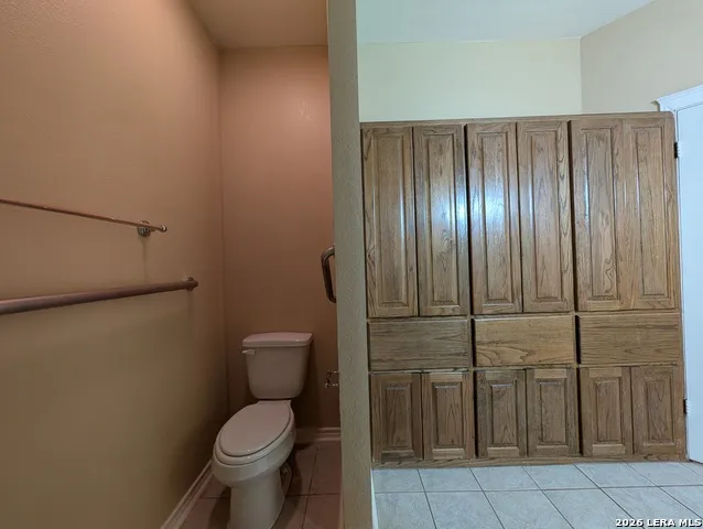 1043 RIVERTREE DR New Braunfels, TX 78130