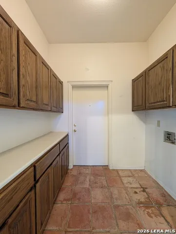 1043 RIVERTREE DR New Braunfels, TX 78130