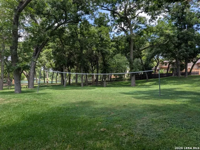 1043 RIVERTREE DR New Braunfels, TX 78130