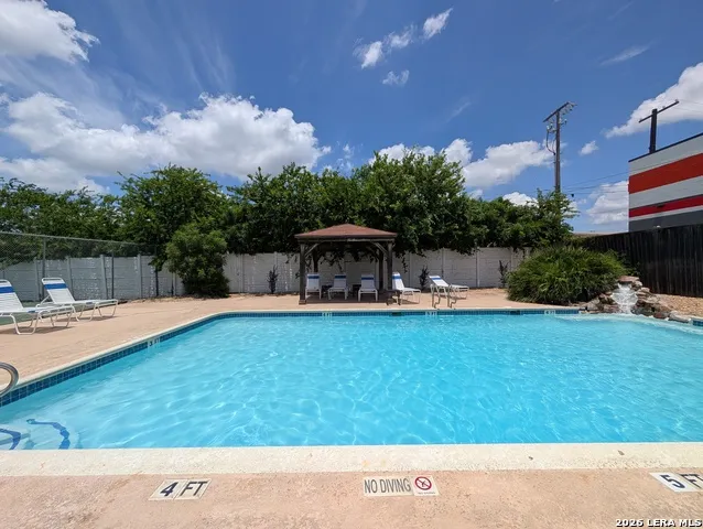 1043 RIVERTREE DR New Braunfels, TX 78130