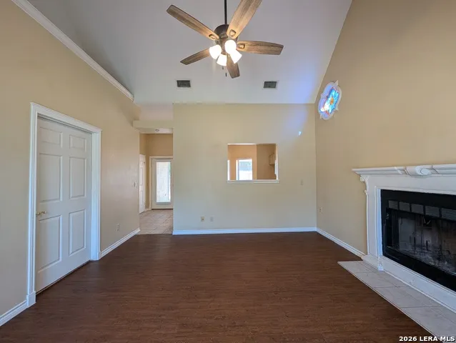 1043 RIVERTREE DR New Braunfels, TX 78130