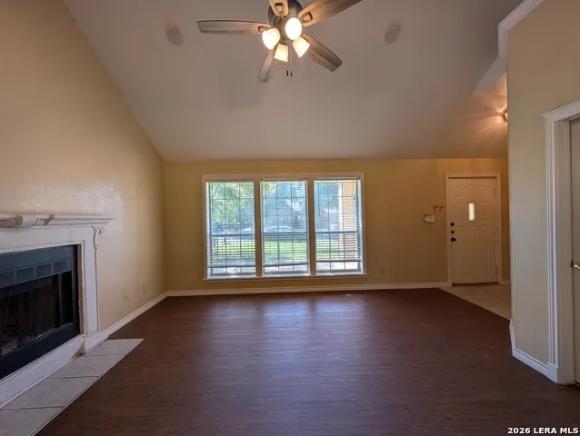 1043 RIVERTREE DR New Braunfels, TX 78130