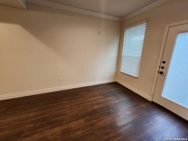 338 UNTERMAIER ST New Braunfels, TX 78130