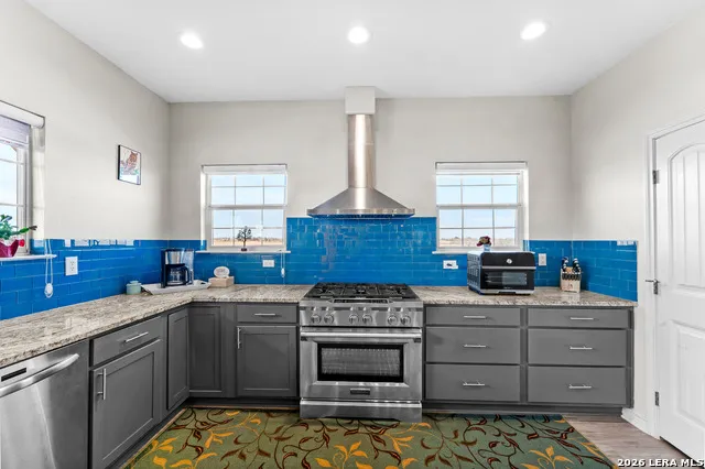 750 Barth Ln Poteet, TX 78065