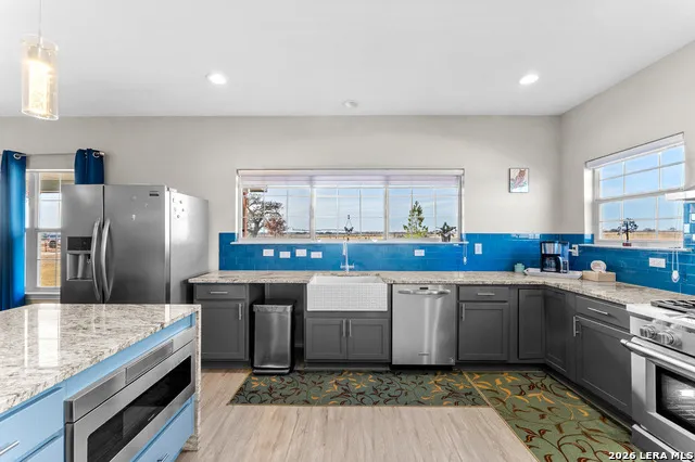 750 Barth Ln Poteet, TX 78065