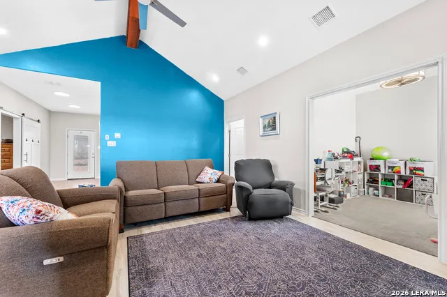 750 Barth Ln Poteet, TX 78065