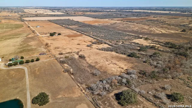 750 Barth Ln Poteet, TX 78065